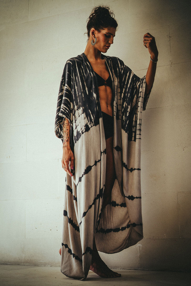 IBIZA TYE-DYE KIMONO - SHADES OF GRAY